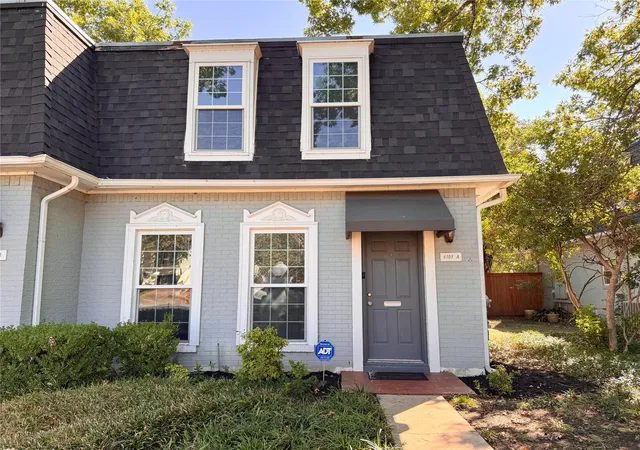 Photo 2 of Condo for sale at 6103 Bullard Dr #2, Austin, TX 78757 | MLS# 6268705 | Listing updated on 2026-10-17
