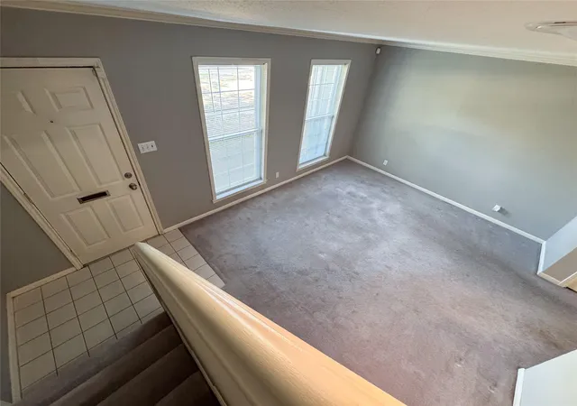 Listing Photo 5 - Condo for sale in building located at 6103 Bullard Dr, Austin, TX 78757 - Unit #2