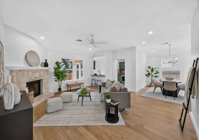 Photo 1 of Single family home for sale at 5706 Pecanwood Ln, Austin, TX 78749 | MLS# 7700025 | Listing updated on 2026-10-26