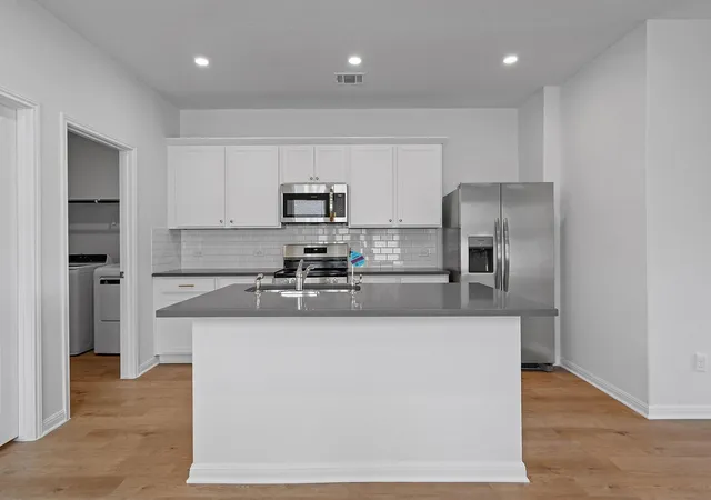 Photo 3 of Single family home for sale at 532 The Duke Dr, Jarrell, TX 76537 | MLS# 6752425 | Listing updated on 2026-10-16