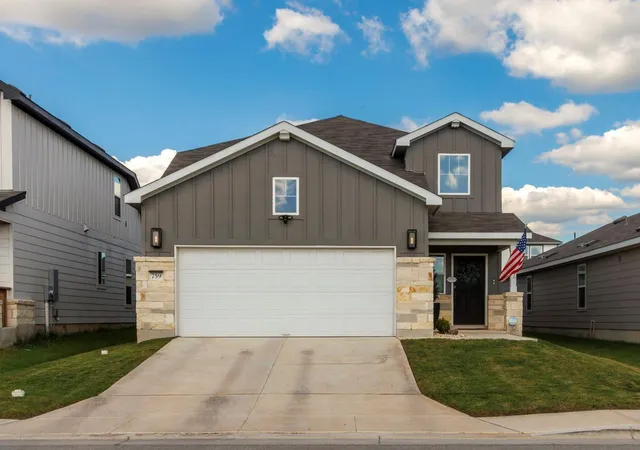 Photo 1 of Single family home for sale at 759 Bluegrass Pt, New Braunfels, TX 78130 | MLS# 8293856 | Listing updated on 2026-10-29