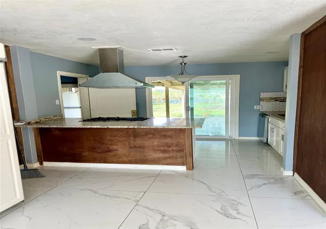 Photo 3 of Single family home for sale at 1012 Haley Ave, Rockdale, TX 76567 | MLS# 3738215 | Listing updated on 2026-10-26
