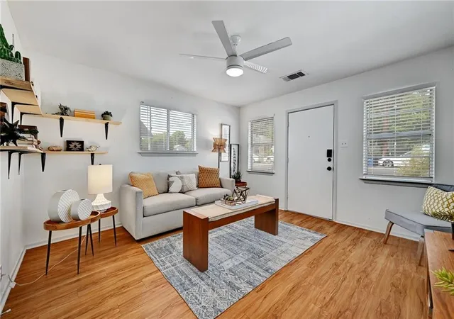 Photo 2 of Single family home for sale at 2107 Chicon St, Austin, TX 78722 | MLS# 6335900 | Listing updated on 2026-10-27