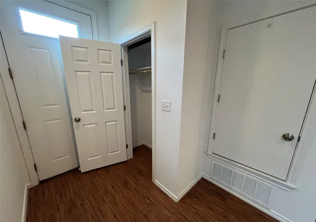 Photo 4 of Single family home for sale at 805 Hallie Cv, Lockhart, TX 78644 | MLS# 1555898 | Listing updated on 2026-10-16