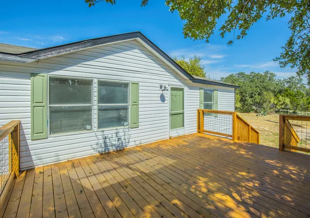 Photo 3 of Manufactured home for sale at 1145 Wayne Ridge Dr, San Marcos, TX 78666 | MLS# 5151577 | Listing updated on 2026-10-28