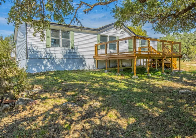 Photo 3 of Manufactured home for sale at 1145 Wayne Ridge Dr, San Marcos, TX 78666 | MLS# 5151577 | Listing updated on 2026-10-28