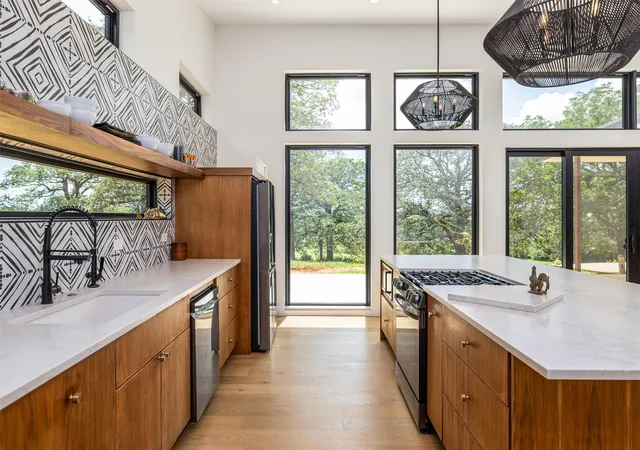Photo 4 of Single family home for sale at 2181 County Rd 481, Thrall, TX 76578 | MLS# 5897048 | Listing updated on 2026-10-19