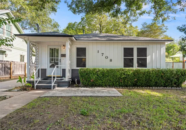 Photo 1 of Single family home for sale at 1708 Payne Ave, Austin, TX 78757 | MLS# 1962608 | Listing updated on 2026-10-24