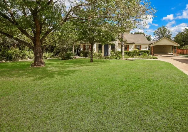 Photo 2 of Single family home for sale at 1307 Socorro Dr, Austin, TX 78734 | MLS# 3937312 | Listing updated on 2026-10-17