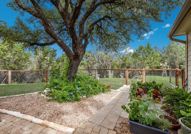 Photo 4 of Single family home for sale at 1307 Socorro Dr, Austin, TX 78734 | MLS# 3937312 | Listing updated on 2026-10-17