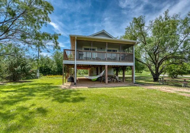 Photo 3 of Single family home for sale at 2433 County Rd 102, Llano, TX 78643 | MLS# 1790416 | Listing updated on 2026-10-29