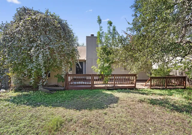 Photo 4 of Single family home for sale at 6700 Luckenbach Ln, Austin, TX 78729 | MLS# 5630267 | Listing updated on 2026-10-29