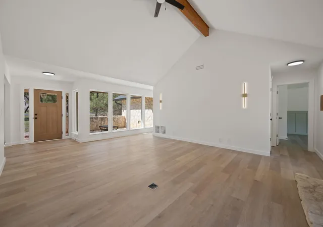 Photo 3 of Sale Pending at 509 W Esparada Dr, Georgetown, TX 78628 | MLS# 9062789 | Listing updated on 2026-10-20