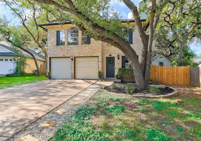 Photo 3 of Single family home for sale at 735 Shiny Rock Dr, Austin, TX 78748 | MLS# 6287160 | Listing updated on 2026-10-27
