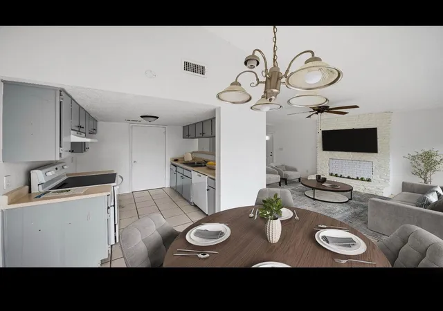 Photo 3 of House for sale at 919 Fieldwood Dr, Austin, TX 78758 | MLS# 5688553 | Listing updated on 2026-10-29