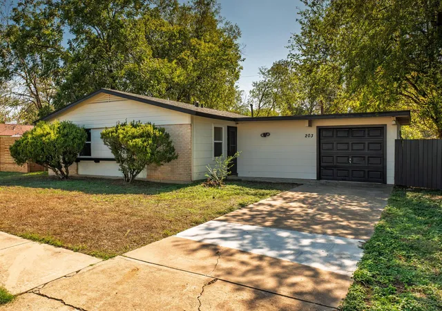 Photo 2 of Single family home for sale at 203 Cooper Dr, Austin, TX 78753 | MLS# 2810218 | Listing updated on 2026-10-20