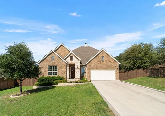 Photo 1 of Single family home for sale at 129 Bear Paw Run, Georgetown, TX 78628 | MLS# 9270540 | Listing updated on 2026-10-24