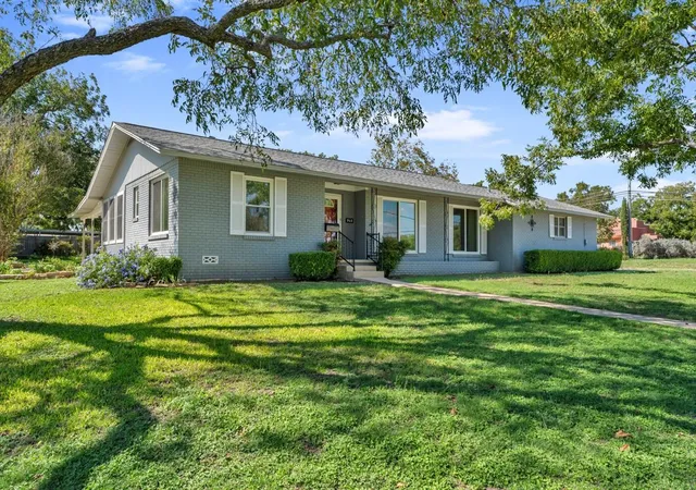 Photo 1 of Sale Pending at 908 N Pierce St, Burnet, TX 78611 | MLS# 7015839 | Listing updated on 2026-10-29