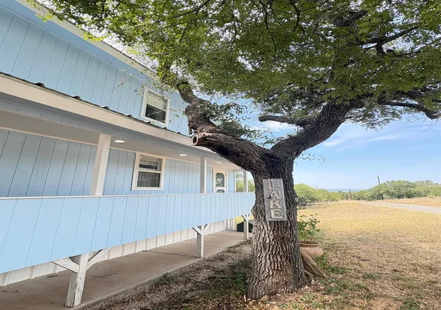 Photo 3 of Single family home for sale at 611 Zuleme St, Burnet, TX 78611 | MLS# 1675429 | Listing updated on 2026-10-28