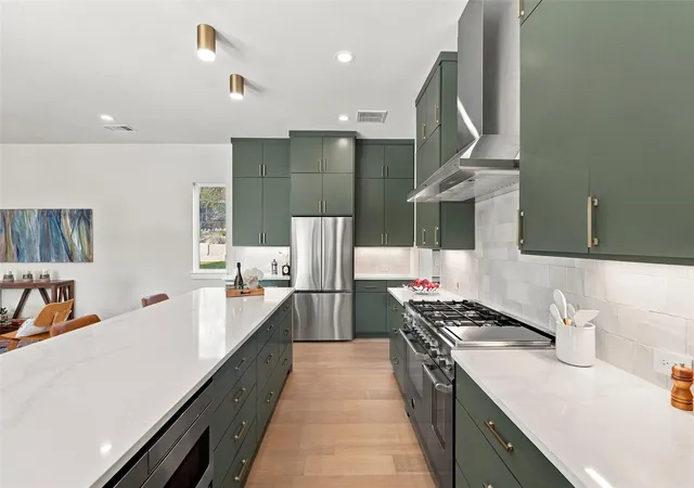 Photo 4 of Single family home for sale at 2707 De Soto Dr, Austin, TX 78733 | MLS# 6008828 | Listing updated on 2026-10-30