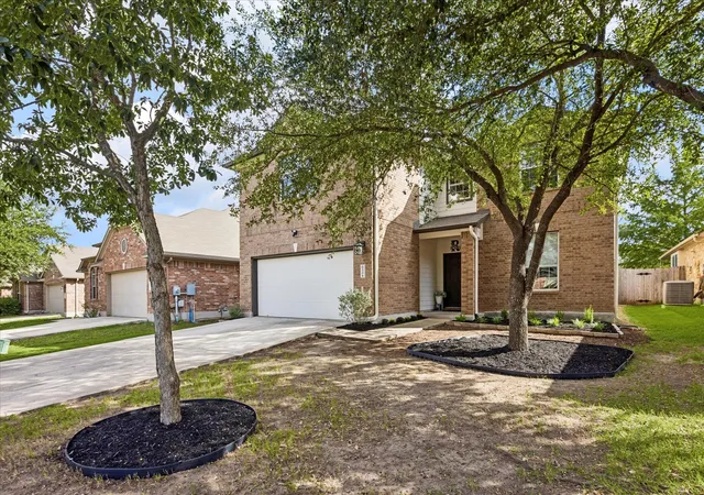 Photo 3 of Single family home for sale at 650 Middle Crk, Buda, TX 78610 | MLS# 6063756 | Listing updated on 2026-10-29