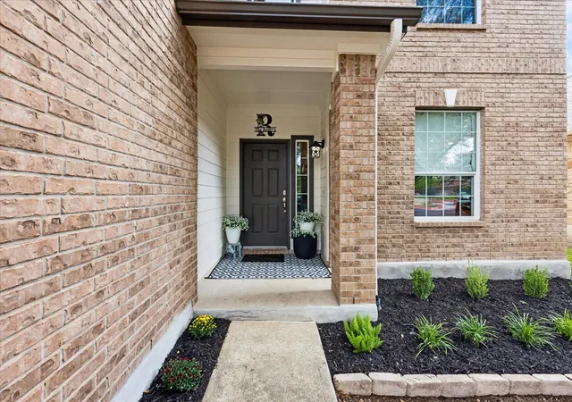 Photo 4 of Single family home for sale at 650 Middle Crk, Buda, TX 78610 | MLS# 6063756 | Listing updated on 2026-10-29