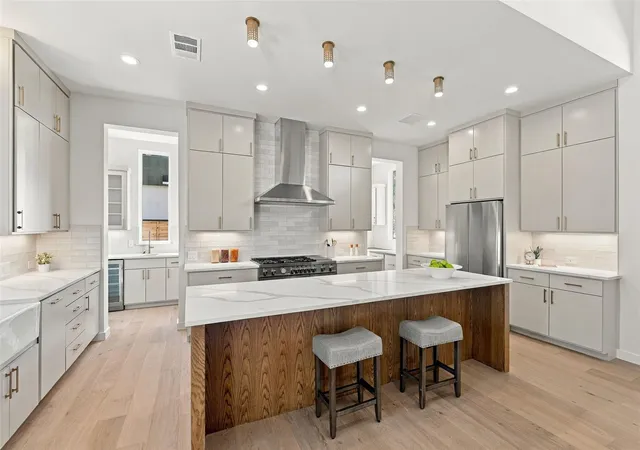 Photo 4 of Single family home for sale at 2709 De Soto Dr, Austin, TX 78733 | MLS# 6150822 | Listing updated on 2026-10-30