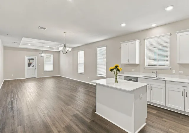 Photo 3 of Single family home for sale at 121 English Oak St, Georgetown, TX 78626 | MLS# 9926782 | Listing updated on 2026-10-19
