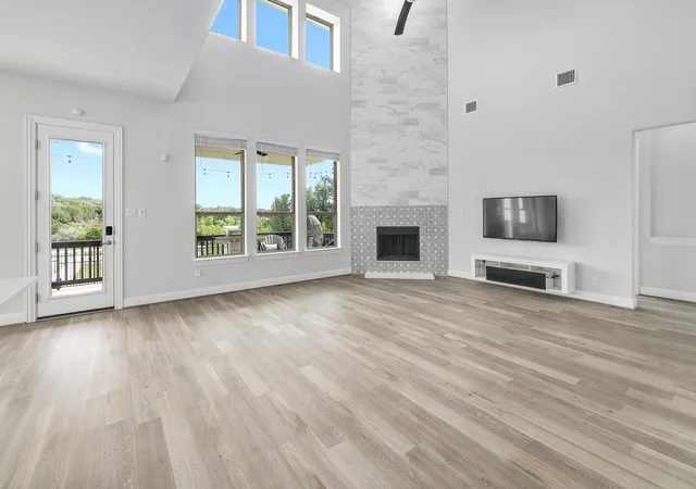 Photo 3 of Single family home for sale at 121 Rapid Springs Cv, Georgetown, TX 78628 | MLS# 8936612 | Listing updated on 2026-10-25