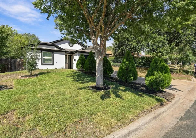 Photo 3 of Single family home for sale at 12106 Carnforth Dr, Austin, TX 78753 | MLS# 4249886 | Listing updated on 2026-10-29