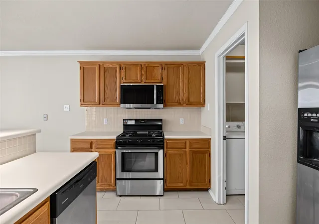 Photo 3 of Single family home for sale at 17208 Bushmills Rd, Pflugerville, TX 78660 | MLS# 9345724 | Listing updated on 2026-10-28