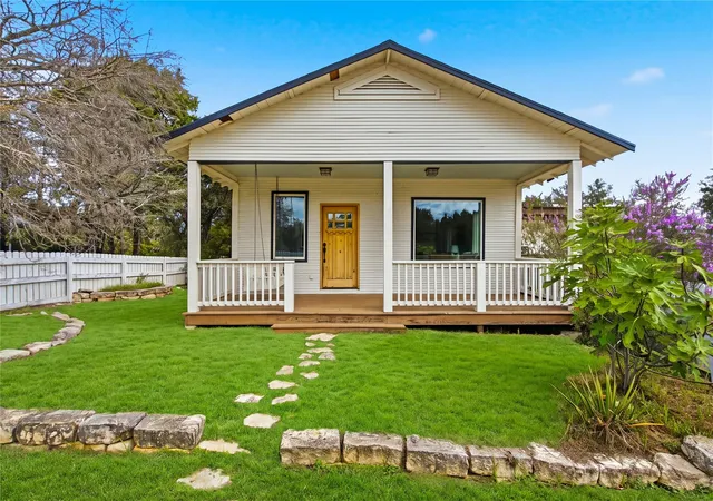 Photo 2 of Single family home for sale at 1880 Spring Valley Dr, Dripping Springs, TX 78620 | MLS# 6883953 | Listing updated on 2026-10-29