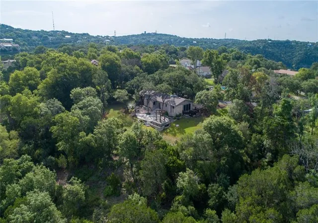 Photo 1 of Single family home for sale at 610 Lancelot Way, Austin, TX 78746 | MLS# 2669773 | Listing updated on 2026-10-20