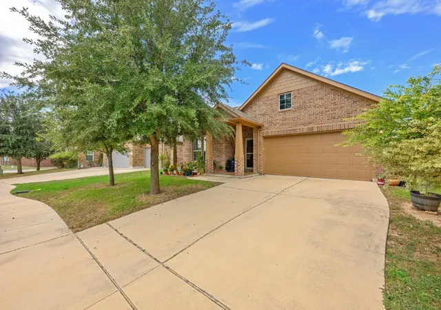 Photo 2 of Single family home for sale at 507 Fld Corn Ln, San Marcos, TX 78666 | MLS# 9405200 | Listing updated on 2026-10-25