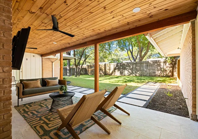 Photo 3 of Single family home for sale at 4206 Far W Blvd, Austin, TX 78731 | MLS# 6491441 | Listing updated on 2026-10-28
