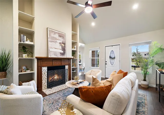 Photo 3 of Single family home for sale at 261 Briarwood Dr, San Marcos, TX 78666 | MLS# 1897272 | Listing updated on 2026-10-28