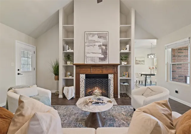 Photo 3 of Single family home for sale at 261 Briarwood Dr, San Marcos, TX 78666 | MLS# 1897272 | Listing updated on 2026-10-28