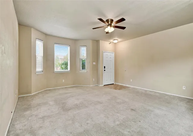 Photo 4 of Single family home for sale at 164 Regent Cv, Kyle, TX 78640 | MLS# 2061517 | Listing updated on 2026-10-29