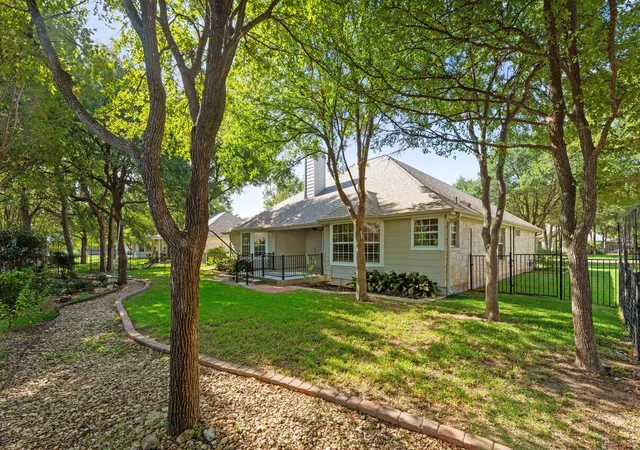 Photo 3 of Single family home for sale at 3005 Parker Dr, Georgetown, TX 78628 | MLS# 3970334 | Listing updated on 2026-10-22