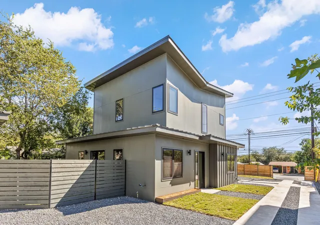 Photo 3 of Single family home for sale at 4412 S 1st Street #1, Austin, TX 78745 | MLS# 1129358 | Listing updated on 2026-10-28