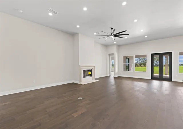 Photo 3 of Single family home for sale at 118 Roy Nichols Dr, Blanco, TX 78606 | MLS# 7805989 | Listing updated on 2026-10-25