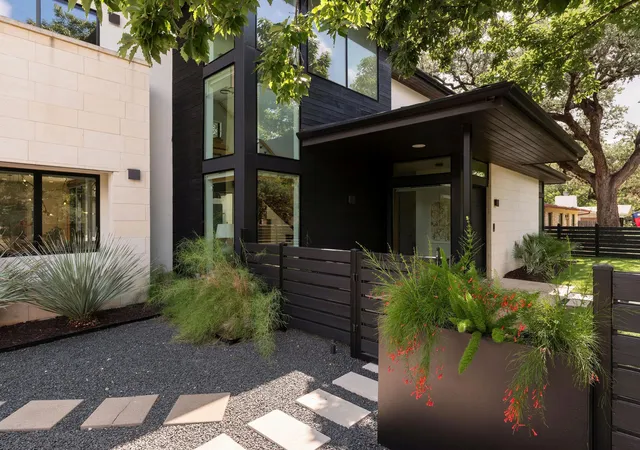Photo 3 of Single family home for sale at 3704 Bonnie Rd, Austin, TX 78703 | MLS# 3296613 | Listing updated on 2026-10-28