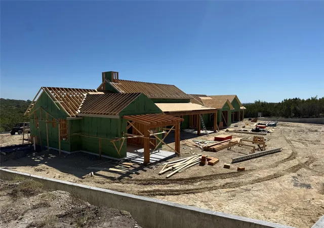 Photo 3 of Single family home for sale at 225 Round Mountain Dr, Round Mountain, TX 78663 | MLS# 1798189 | Listing updated on 2026-10-20
