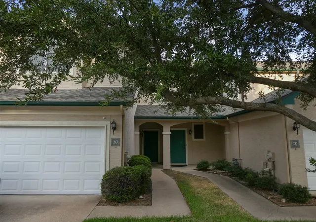 Condo for sale at 2100 Pipers Fld Dr #20, Austin, TX 78758 | MLS# 3350179