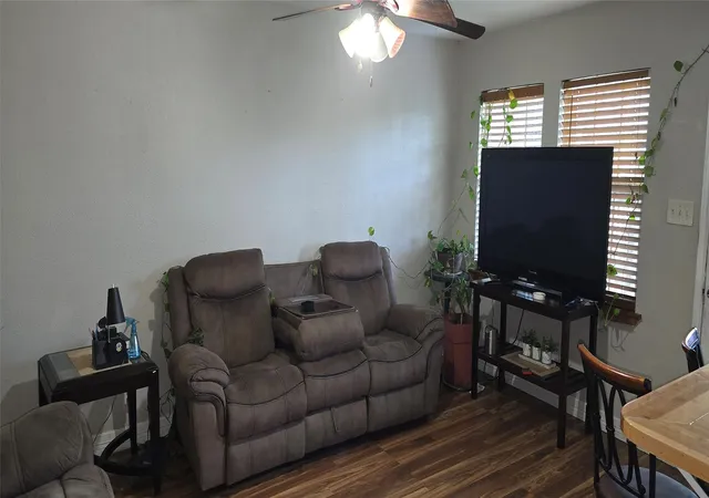 Photo 3 of Single family home for sale at 6002 Fairway St, Austin, TX 78741 | MLS# 3099851 | Listing updated on 2026-10-21