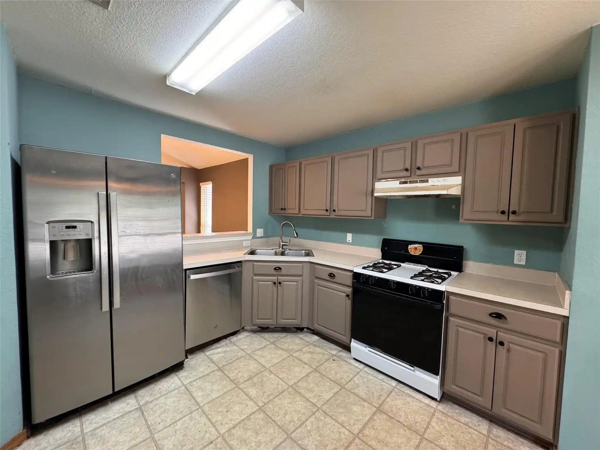 Photo 2 of Single family home for sale at 207 Wilderness Trl, Elgin, TX 78621 | MLS# 2778875 | Listing updated on 2026-10-23