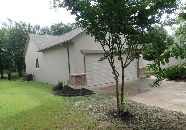 Photo 2 of Single family home for sale at 114 Plover Pass, Georgetown, TX 78633 | MLS# 1180392 | Listing updated on 2026-10-26