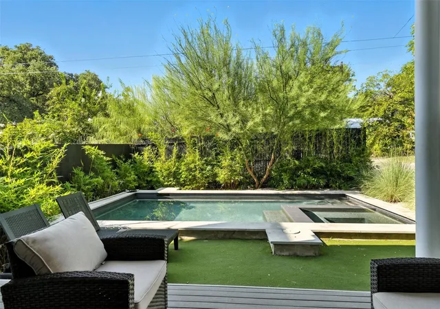 Photo 4 of Single family home for sale at 704 W Elizabeth St #1 & 2, Austin, TX 78704 | MLS# 1687164 | Listing updated on 2026-10-29