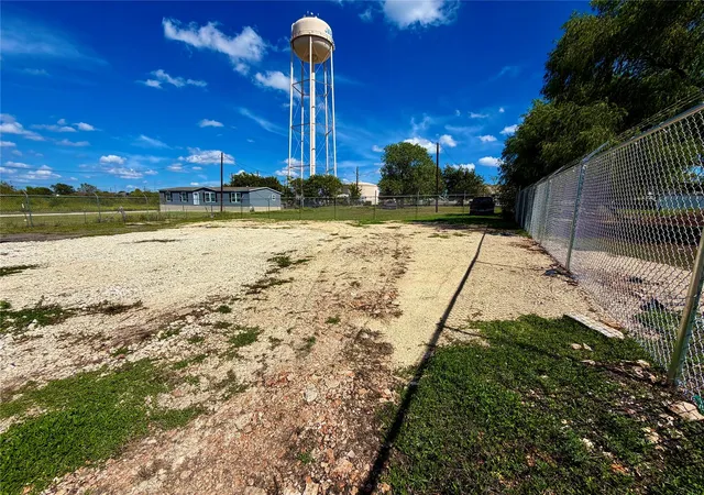 Photo 2 of Land for sale at 584 County Rd 306, Jarrell, TX 76537 | MLS# 3662864 | Listing updated on 2026-10-22