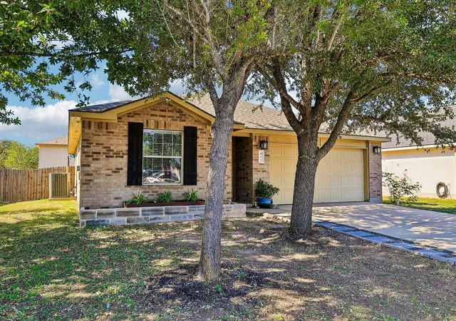 Photo 2 of Single family home for sale at 611 Decker Dr, Hutto, TX 78634 | MLS# 7442126 | Listing updated on 2026-10-28